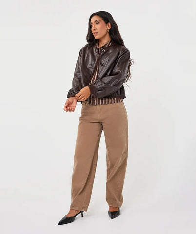 Esqualo PU Crinkle Jacket in Cacao