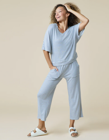 Dream Relaxed V-neck with Capri Lounge Set- indigo- white