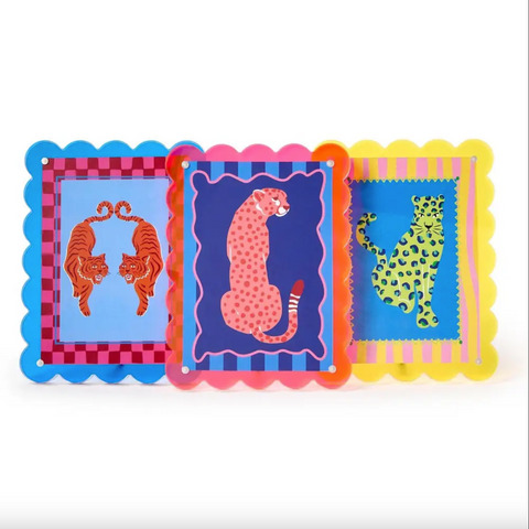 Two's Company-Scalloped Acrylic Photo Frame 5x7