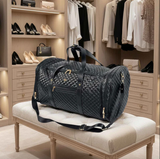 Pursen- Signature VIP Duffel - Timeless Quilted