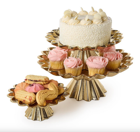 Scalloped Edge Gold Cake Stand (3 Sizes)