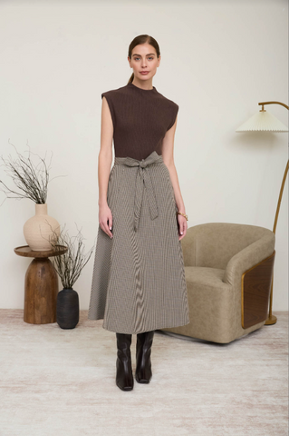 SLEEVELESS SWEATER CHECKERED MID DRESS WITH BELT- ZOE AND CLAIRE