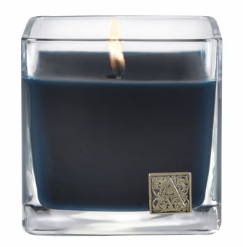 Smell of tree cube candle